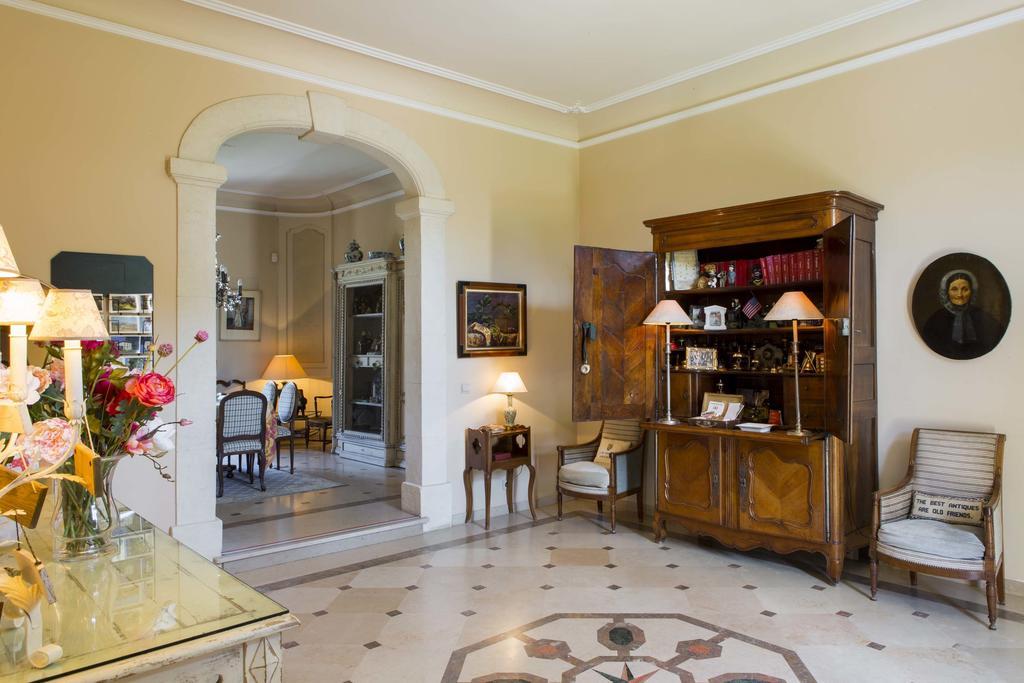 Chateau Talaud Bed and Breakfast Loriol-du-Comtat Eksteriør billede