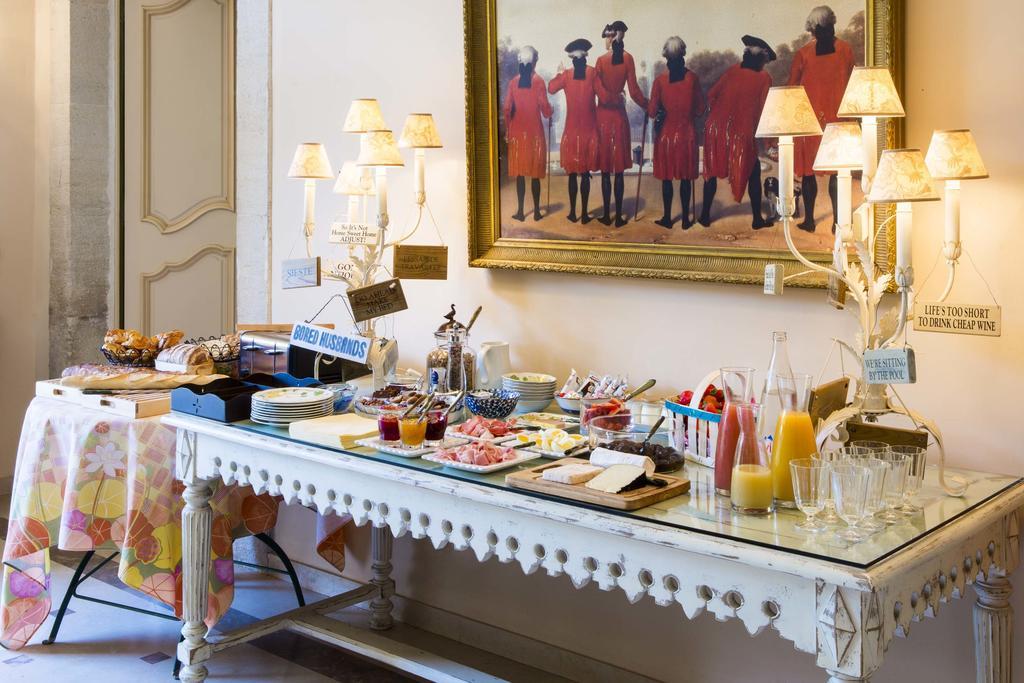 Chateau Talaud Bed and Breakfast Loriol-du-Comtat Eksteriør billede