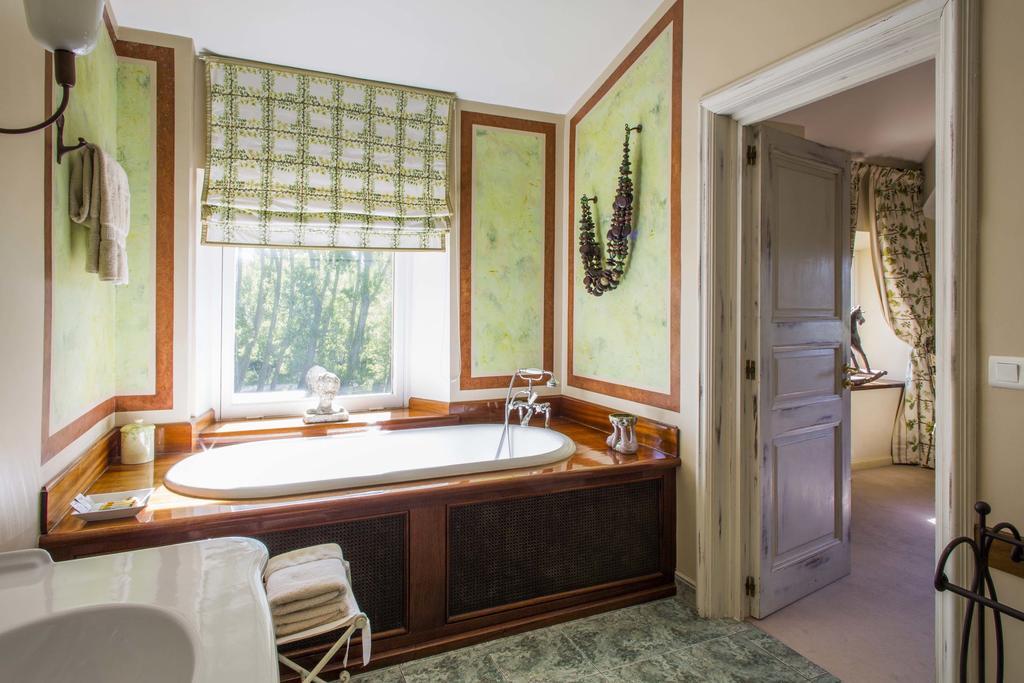 Chateau Talaud Bed and Breakfast Loriol-du-Comtat Værelse billede